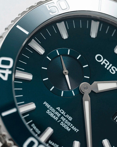 Oris Aquis Small Second, Date 01 743 7733 4155-07 8 24 05PEB